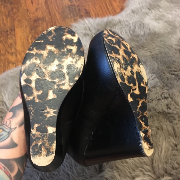 Betsey Johnson Platform Boots - Picture 9 of 10